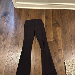 Black Alo yoga pants